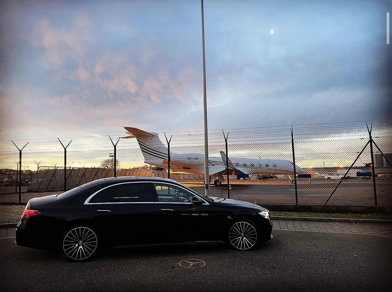 Luxury Chauffeur Vehicle